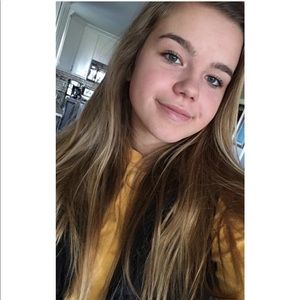 Meet your Posher, Hannah